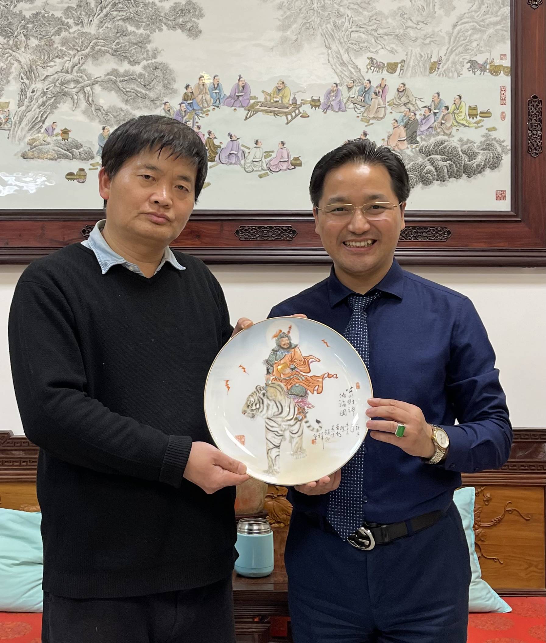 原创李文跃现当代景德镇传统彩瓷的艺术发展与创新