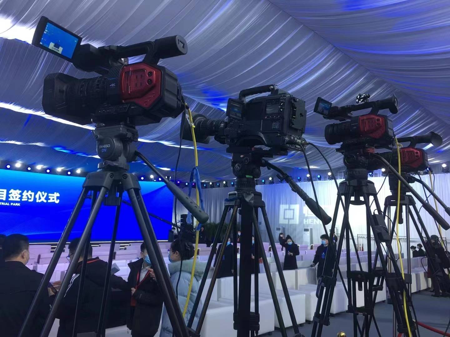 大连照片直播视频直播摇臂摄像