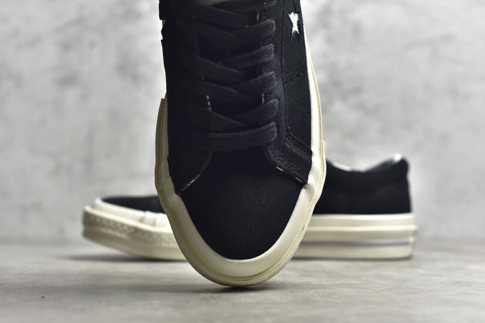 匡威一星翻毛皮tropicalfeetconverseonestarblackwhite低帮板鞋