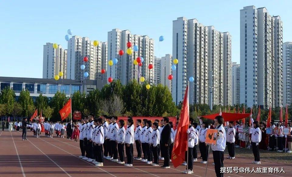 张润身,曾任河北省副省长,河北省人大常务委员会副主任;韩世谦,曾任