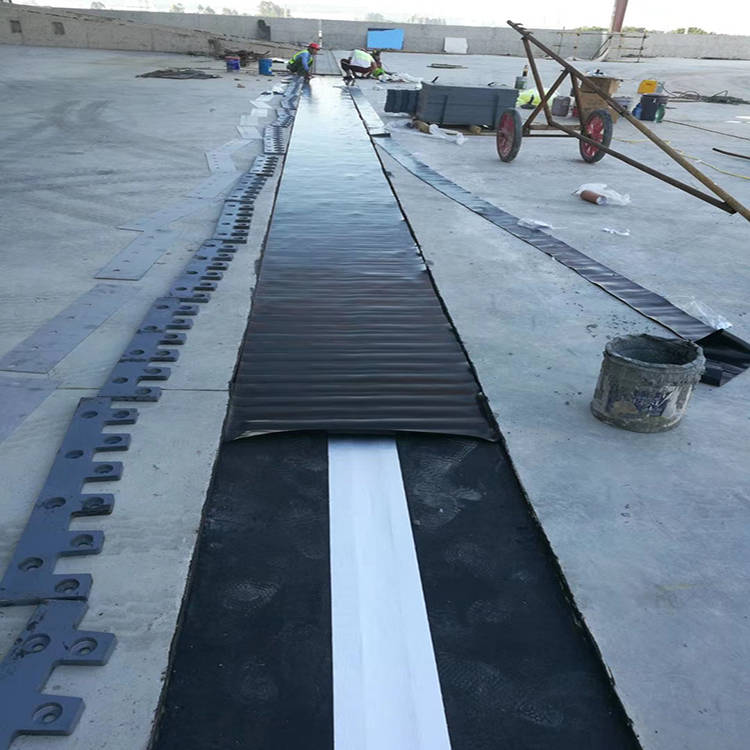 梳齿型伸缩缝安装步骤