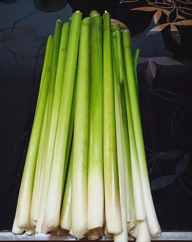 济南大明湖蒲菜