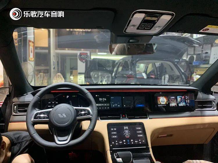 理想one音响改装配置:前声场:法国劲浪ps 165fxe后声场:意大利欧迪臣