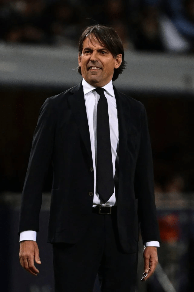 门将超低级失误后落泪,队友挡住镜头,主帅:别怪他_拉杜_科尔达斯_球员