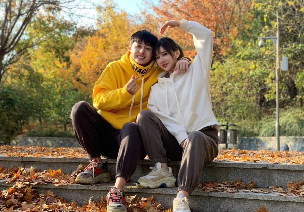 疑似回应胡耘豪杨欣颖同回酒店一事_相关_女朋友_传闻