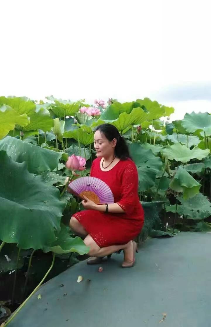 重彩黄国秀马媛媛曹境尹莉廖文丽刘明孝杨涪林姚文心彭柯黎柱成熊显林