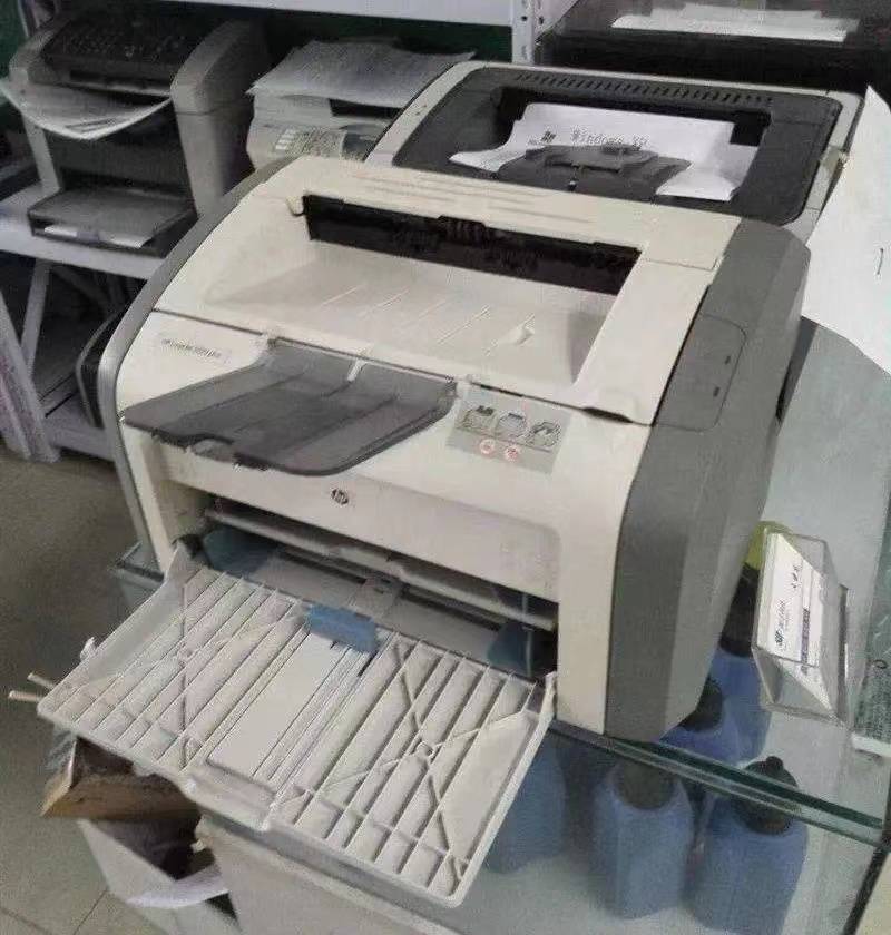 凡是办公场地都需要打印机,有一些手打印机回收商专门跑同城的办孤ゥ
