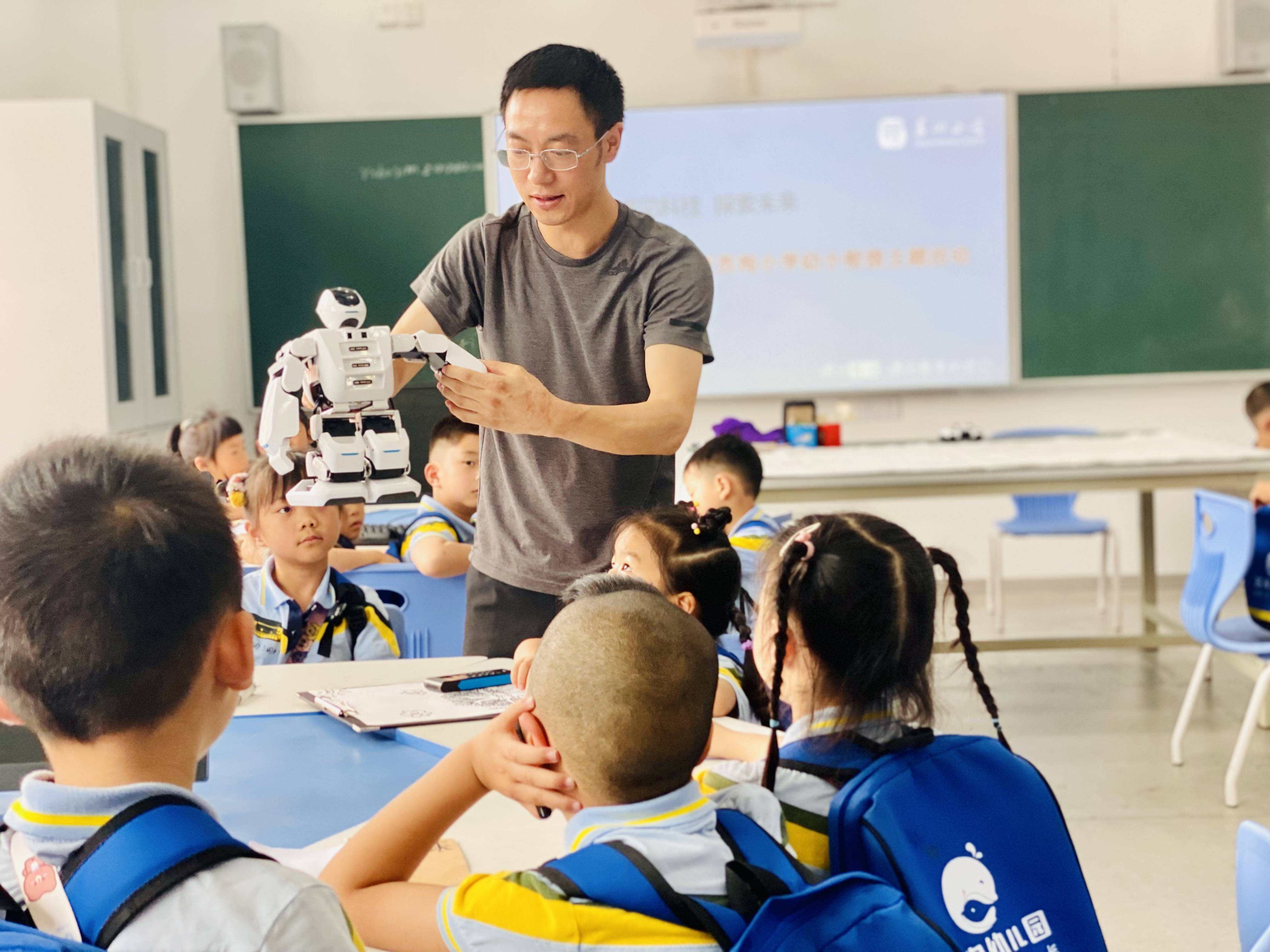 幼小銜接雙向奔赴眉山市東坡區蘇洵小學蘇洵幼兒園開展幼小銜接活動