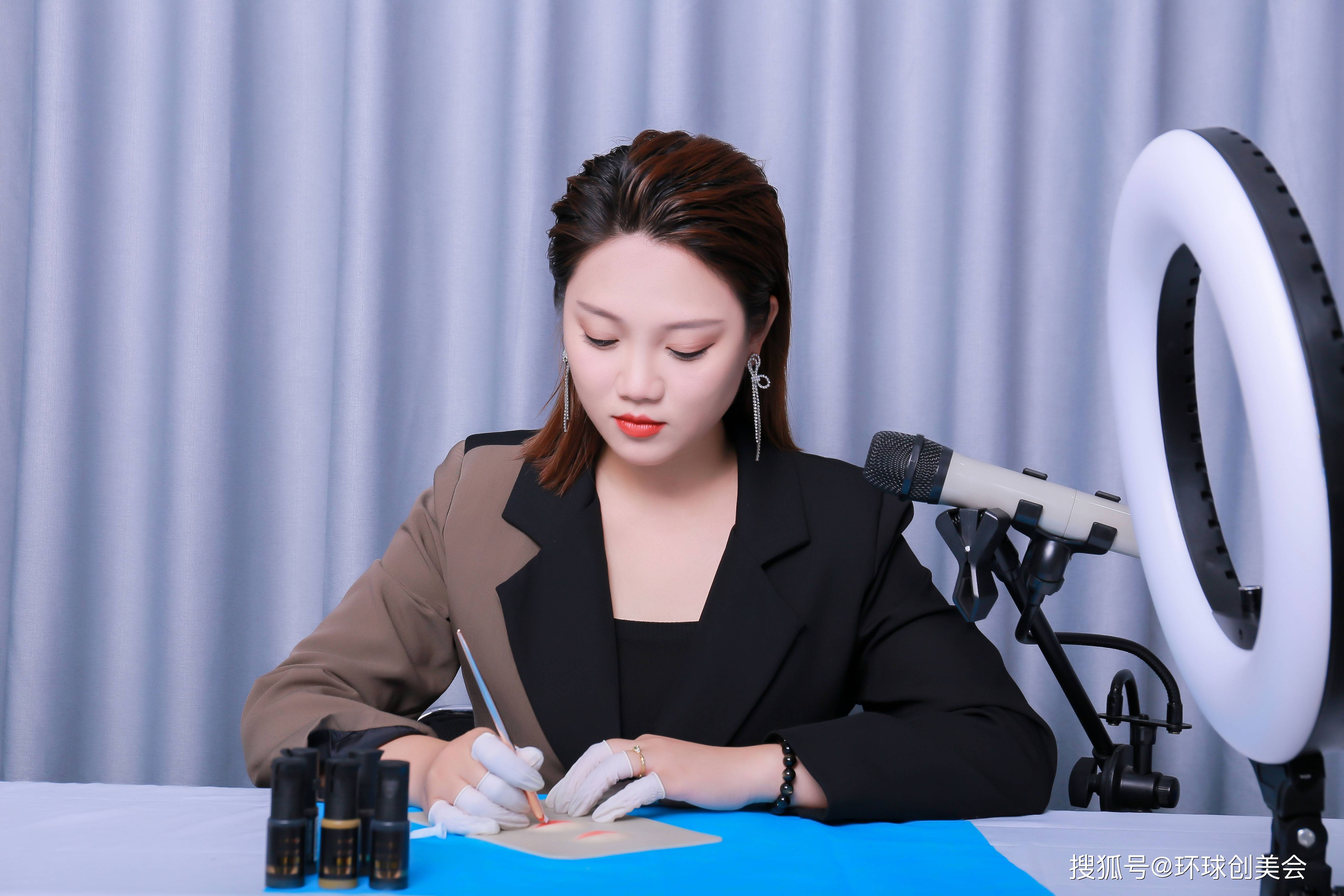 中国半永久纹绣技术名师梵色创美集团本色纹绣培训学校高级讲师李一冰