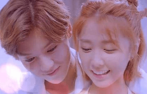 原创鹿晗拥抱过的女明星前两个是因为工作最后一个难道是真爱