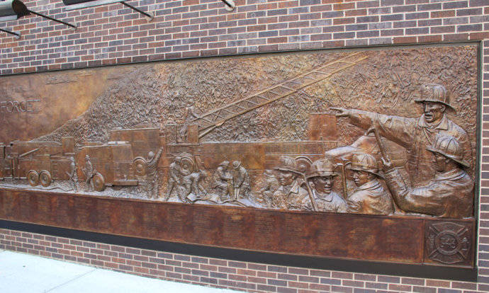 消防救援浮雕设计