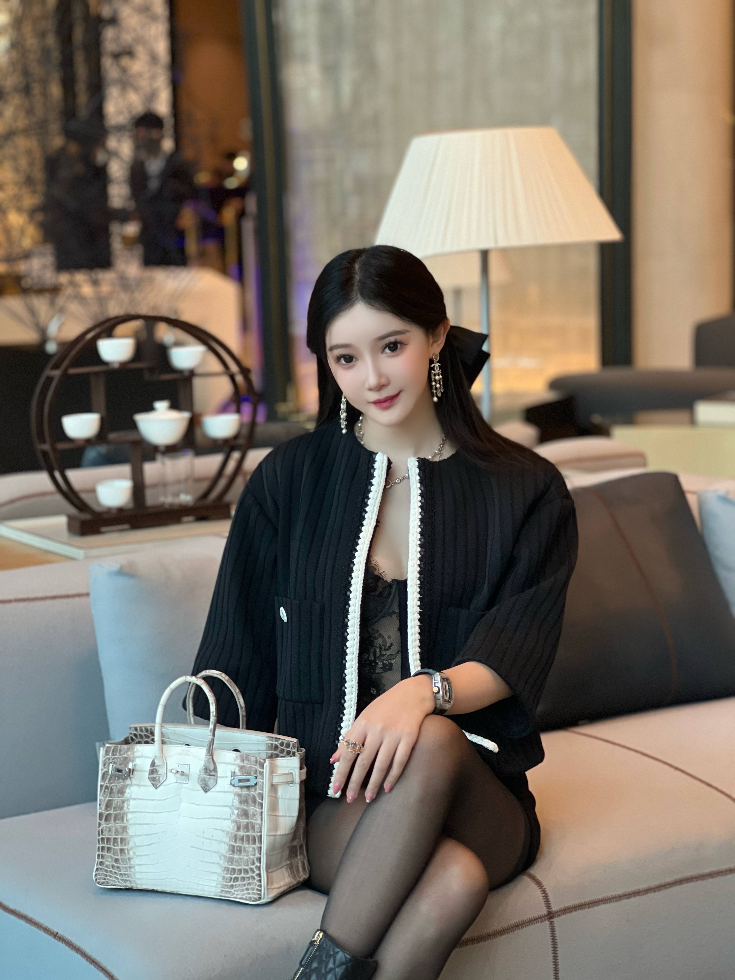 孙心娅曝光一系列生活照清纯可爱宛若天使落入人间的精灵