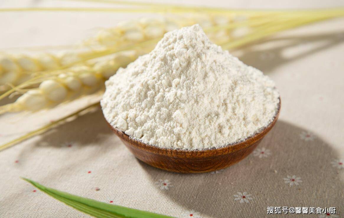 教你做蜜汁面葫芦,色泽金黄松脆香甜,大人小孩都爱吃_白糖_烫面_熟