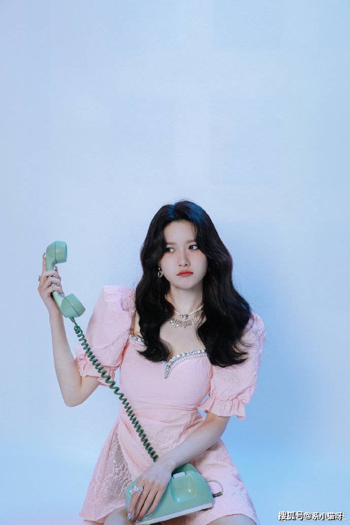 王子璇写真好美，给人印象深刻，别放大第三张图片