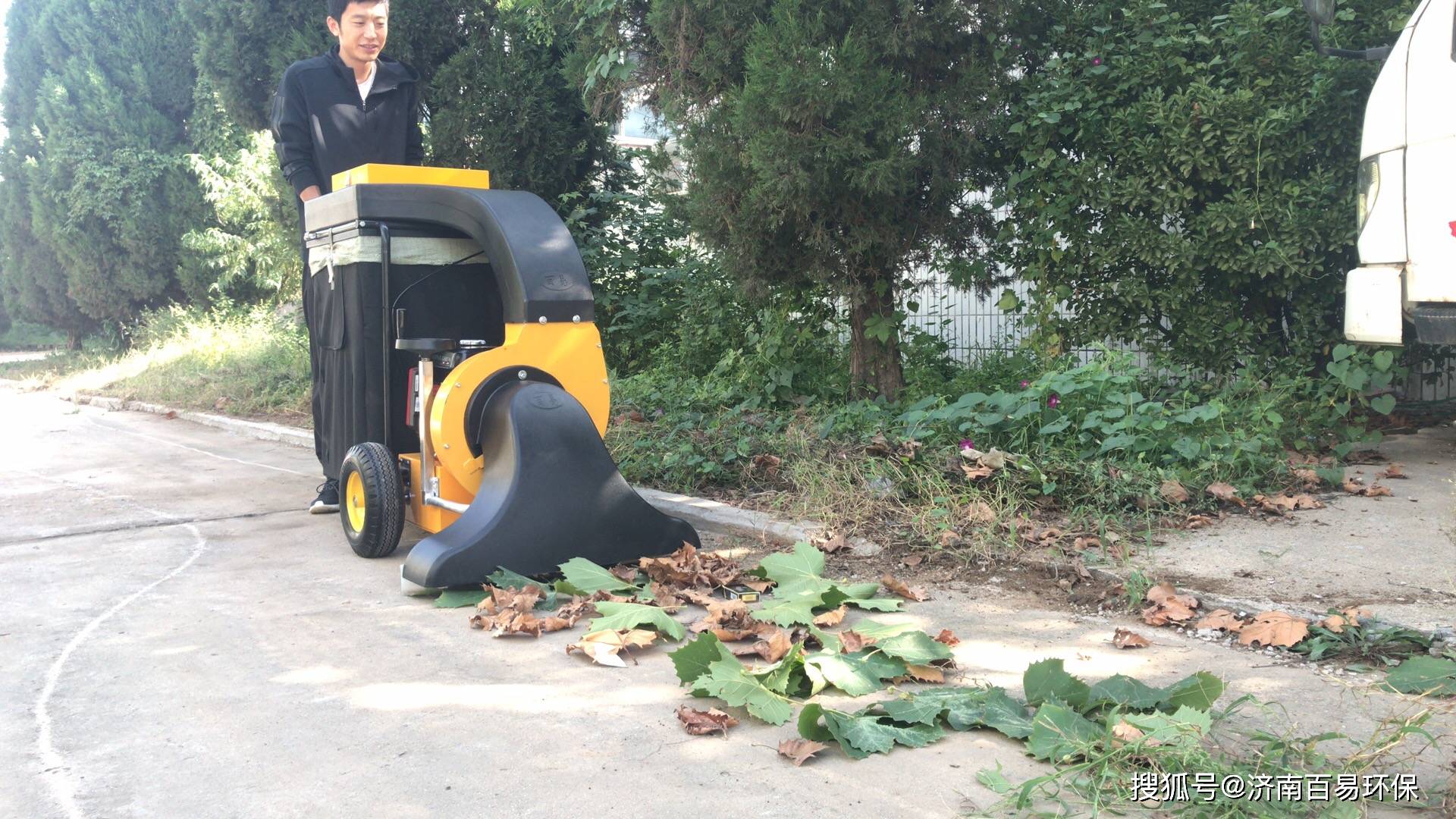 自制吸树叶机器图片