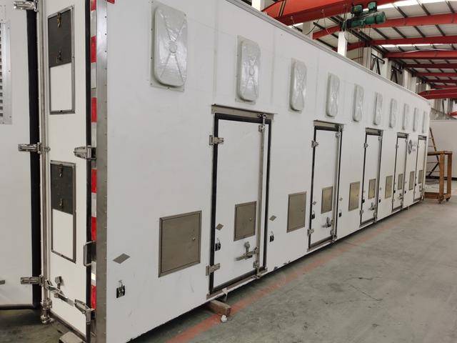大型车厢板保温板加工中心 multicax在保温冷藏车厢板加工行业的应用