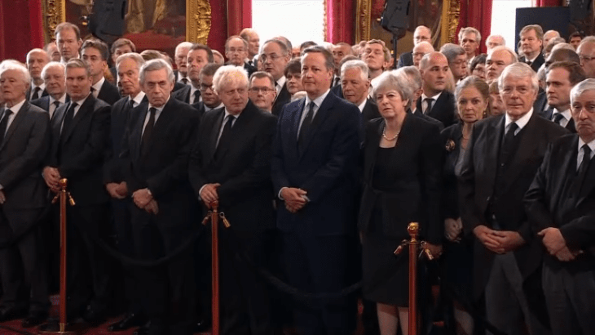 现场直击丨英国国王查尔斯三世正式宣誓登基-搜狐大视野-搜狐新闻