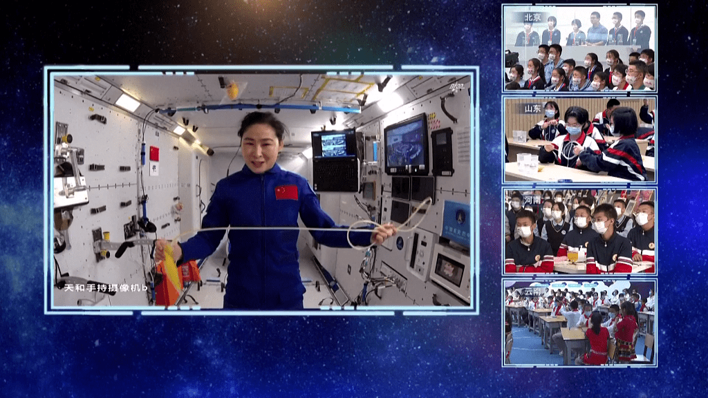 中国航天员首次在问天实验舱内开讲“天宫课堂”-搜狐大视野-搜狐新闻