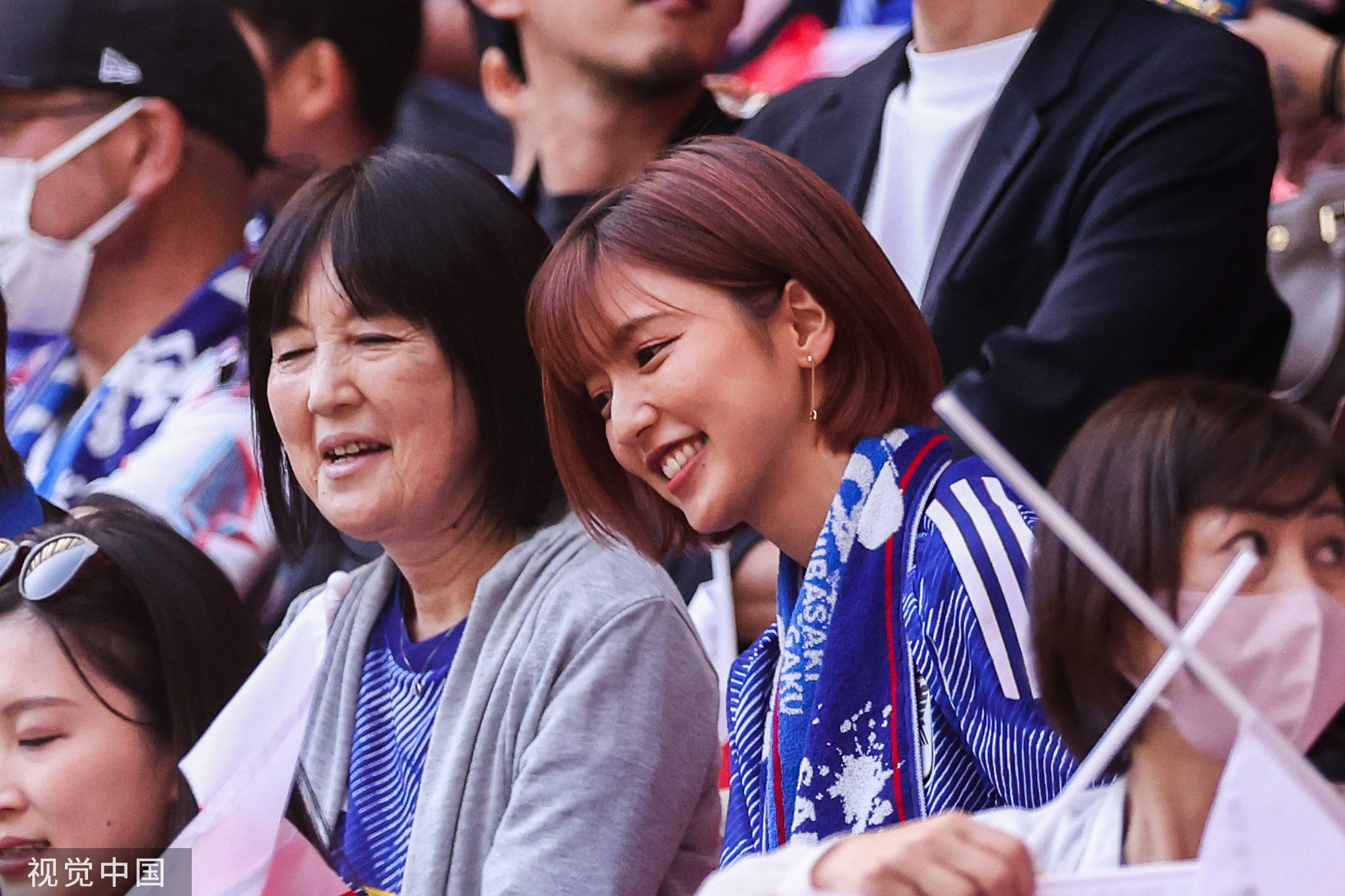 高清图:日本太太团观战世界杯 长相甜美清纯可人-搜狐大视野-搜狐新闻