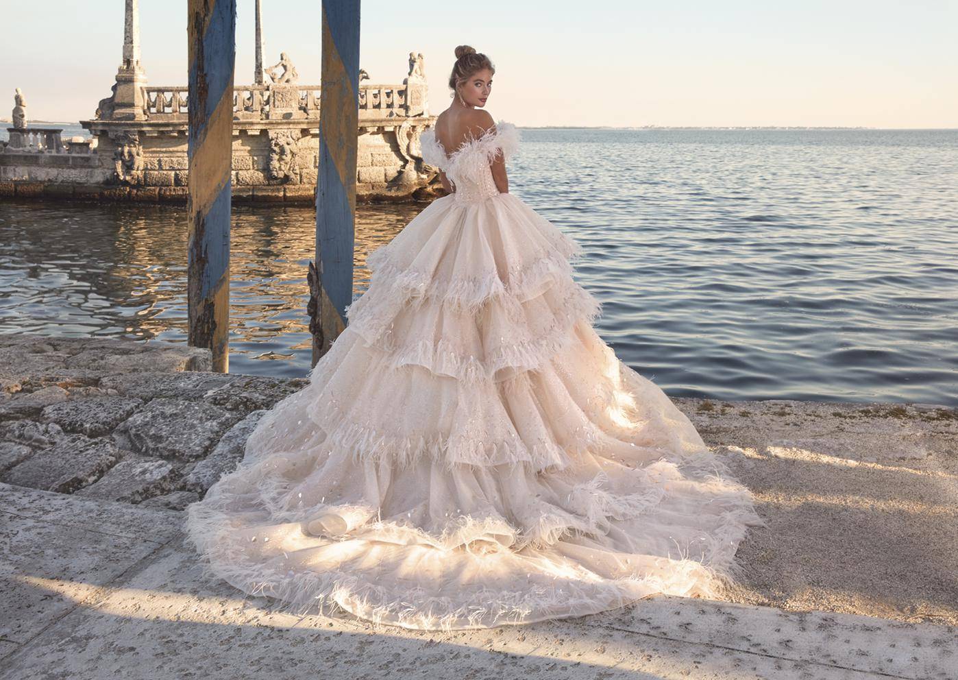 顶级手工婚纱品牌Demetrios Platinum系列婚纱高清图片画廊9 - 哔哩哔哩