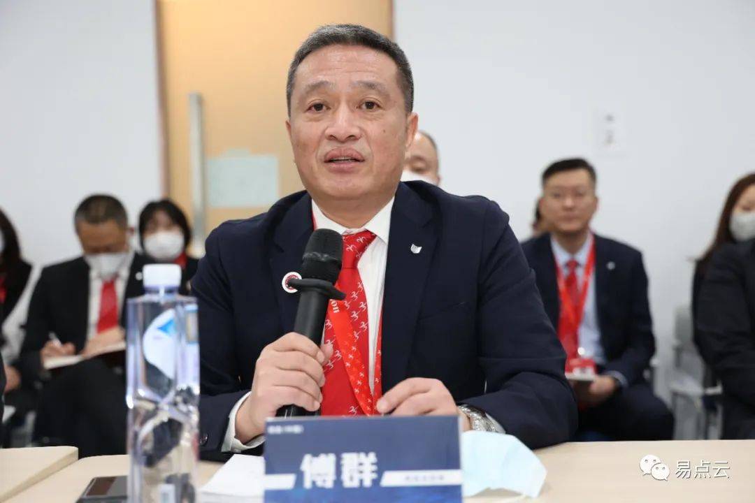 佳能(中国)高级总经理傅群傅群强调:"目前,中国的