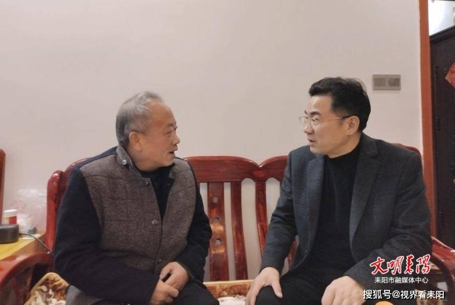 1月16日,耒阳市委常委,常务副市长尹建恒率双联帮扶后盾单位走访慰问