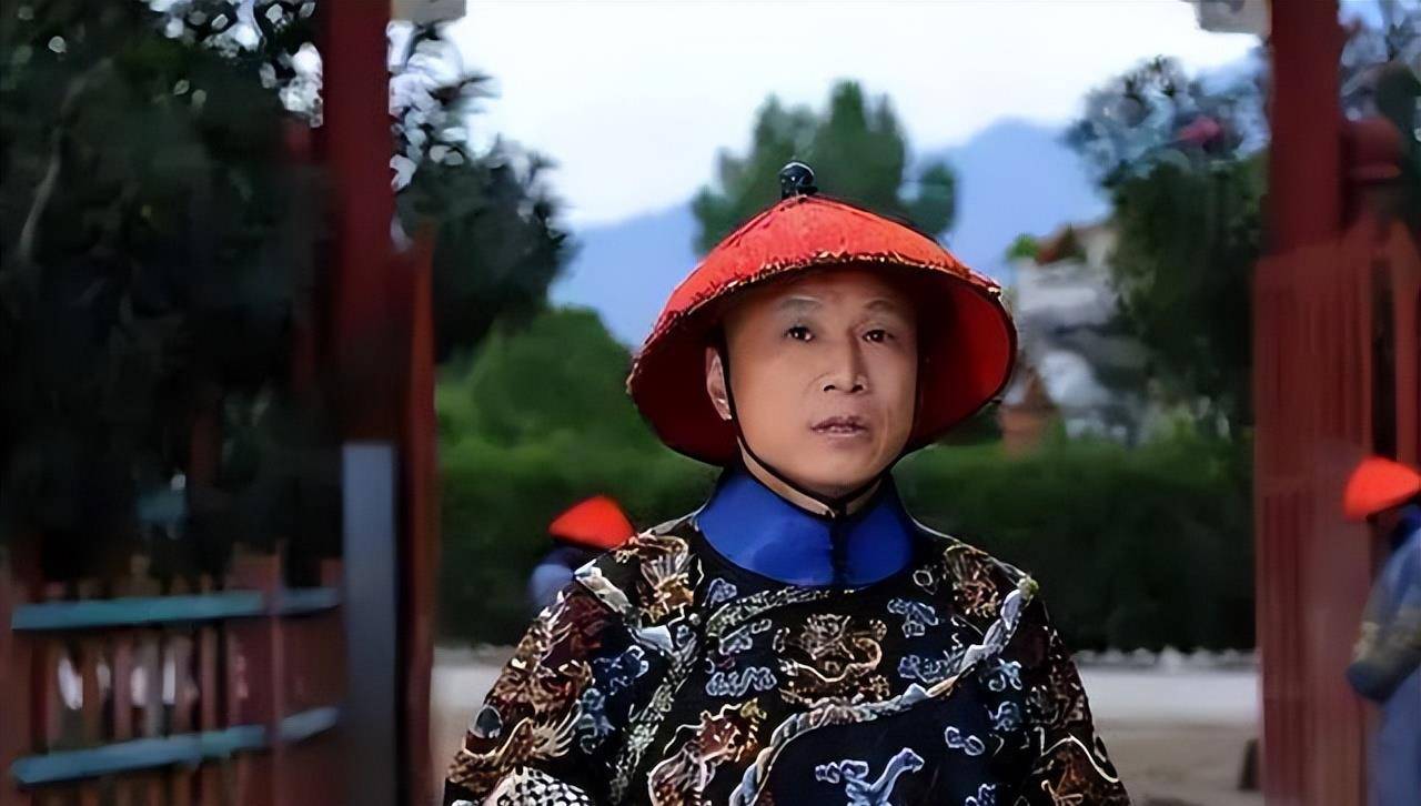 最后一个太监孙耀庭口述:夜晚伺候嫔妃时,鞋里头必须放一个苍耳_生活