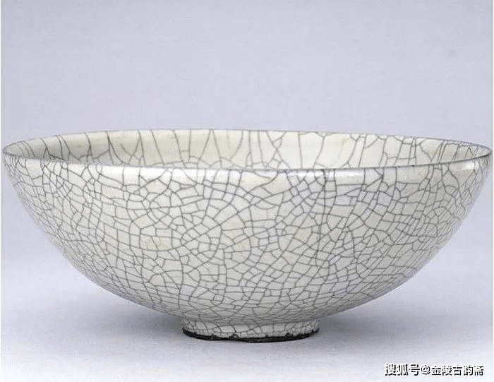 中国 哥窯 青磁 金絲鉄線 氷裂文瓶 M R6259