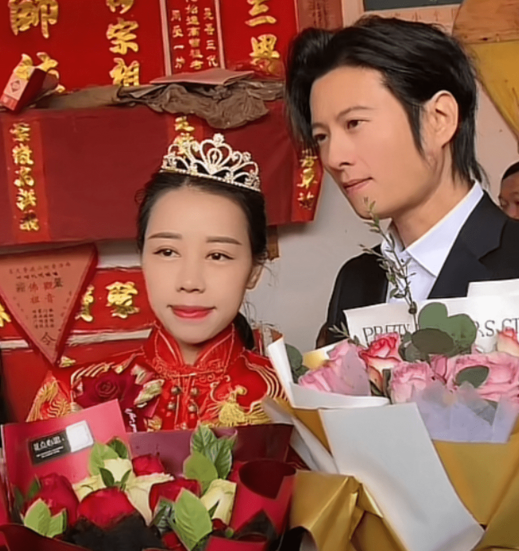 新人结婚撞脸知名演员谢霆锋和莫文蔚,网友:差点没认出来_长相_黄宁