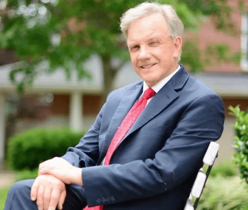 美方校长gerald l.