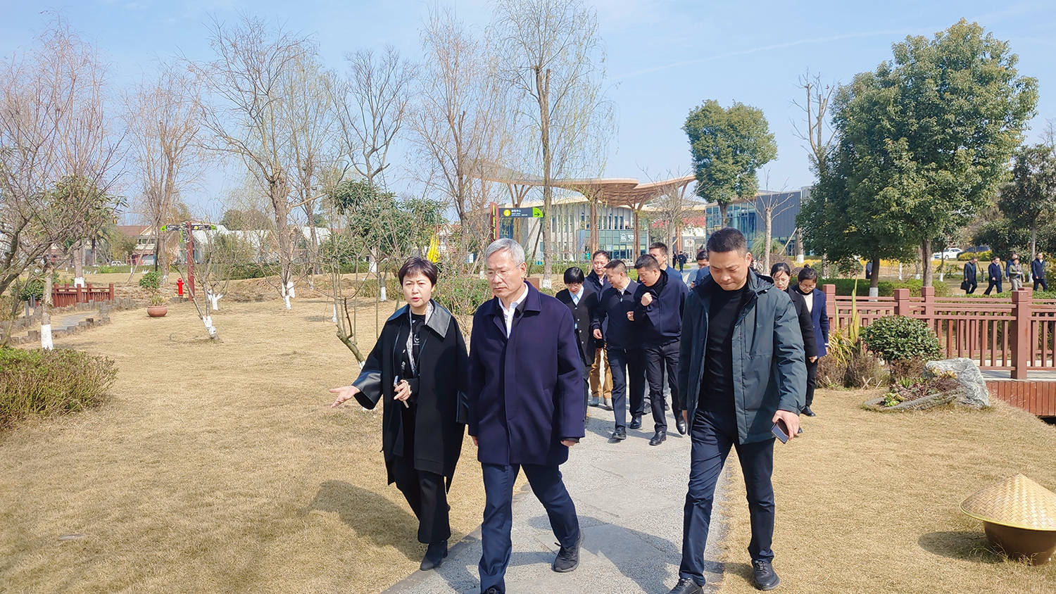 唐海龙一行赴成都新津,考察农博园途远集趣共享农庄_张河_运营_乡村