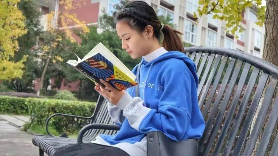 想读研可以考在职研究生吗,能不能拿到学校的毕业证?_工作_高等教育_全日制