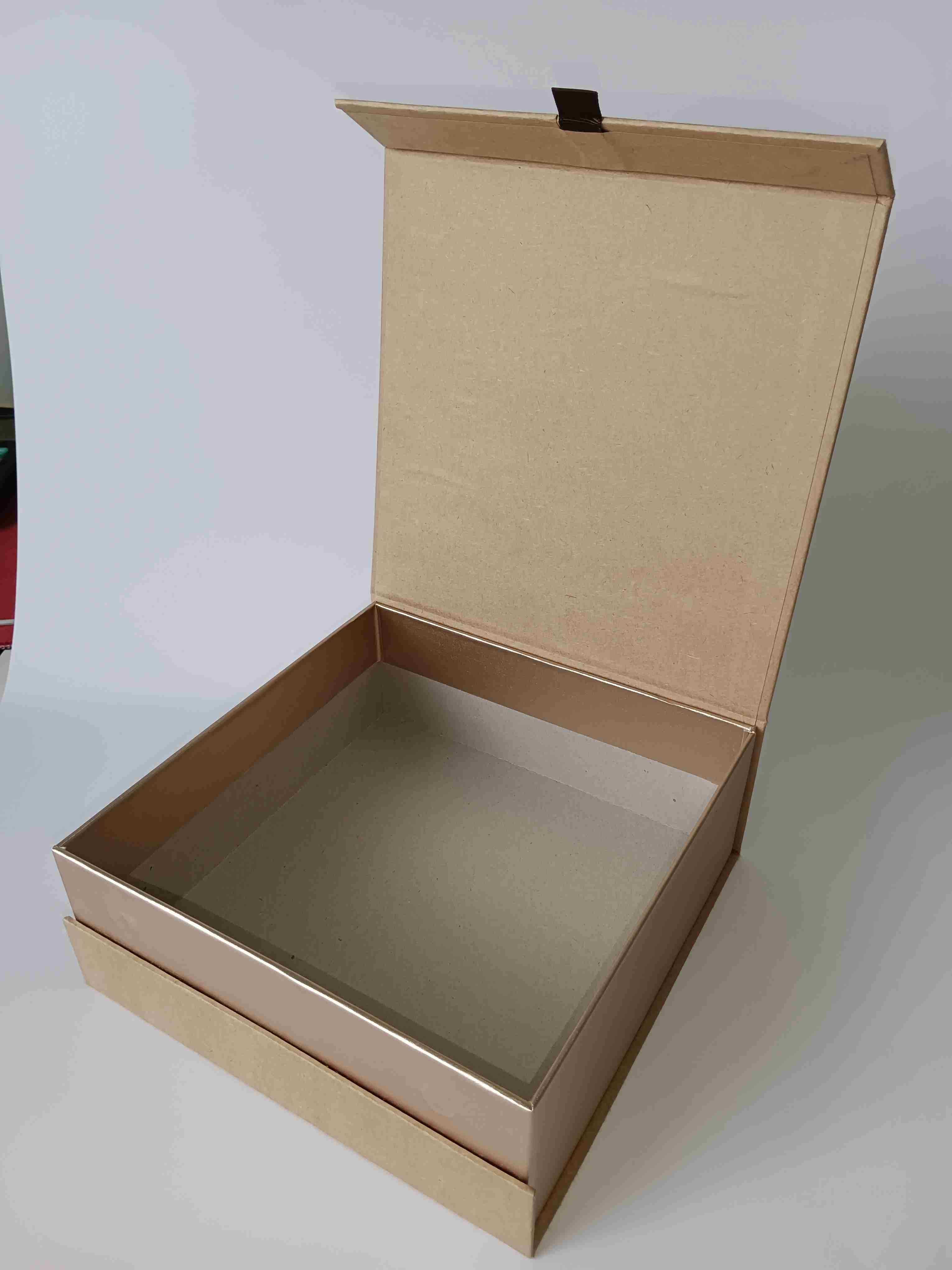 茶叶包装印刷厂家|韶关南雄市茶叶包装盒在售后专业礼盒包装生产厂家特意定做，只用三个月！