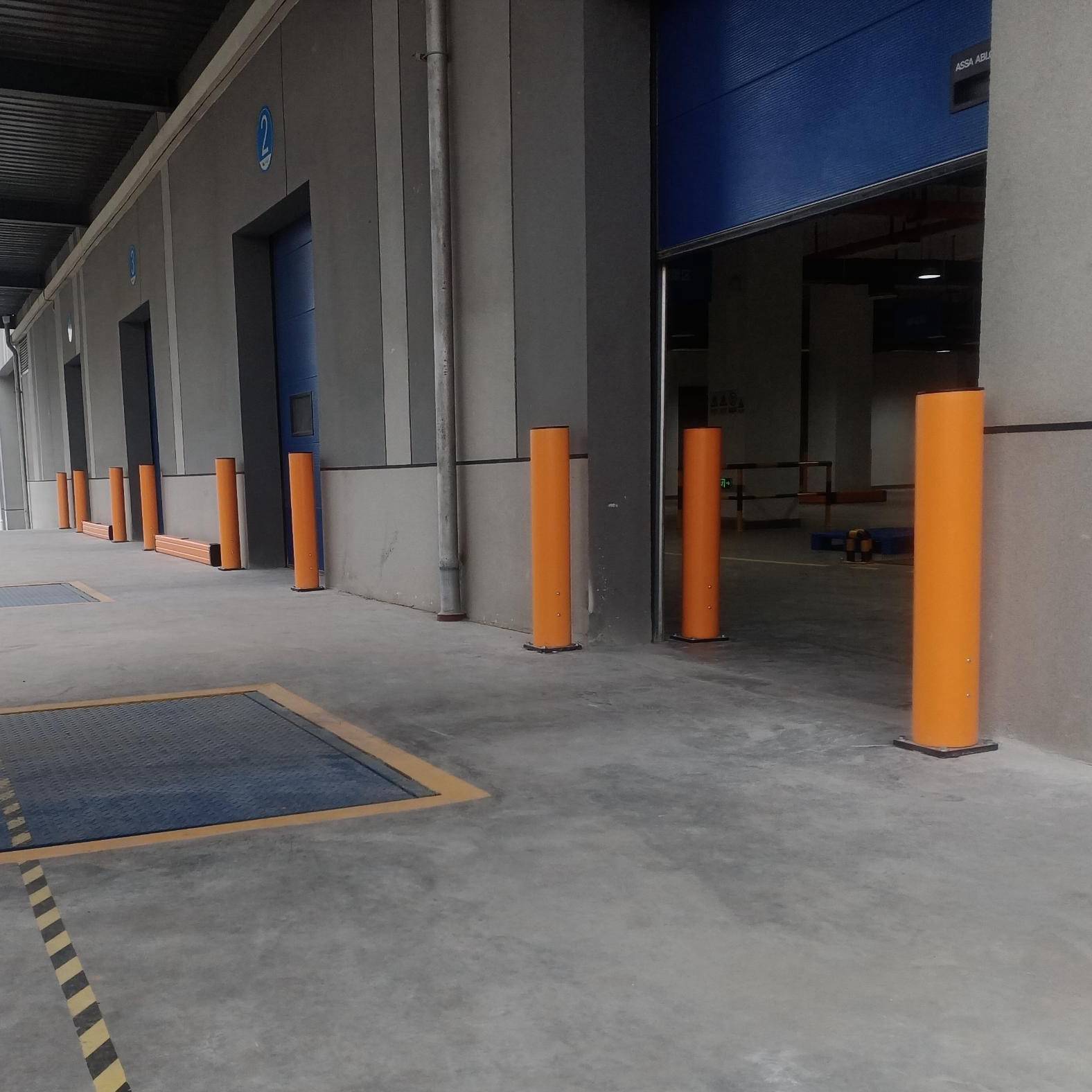 高分子柔性防撞设备的介绍_栏杆_仓库_场所