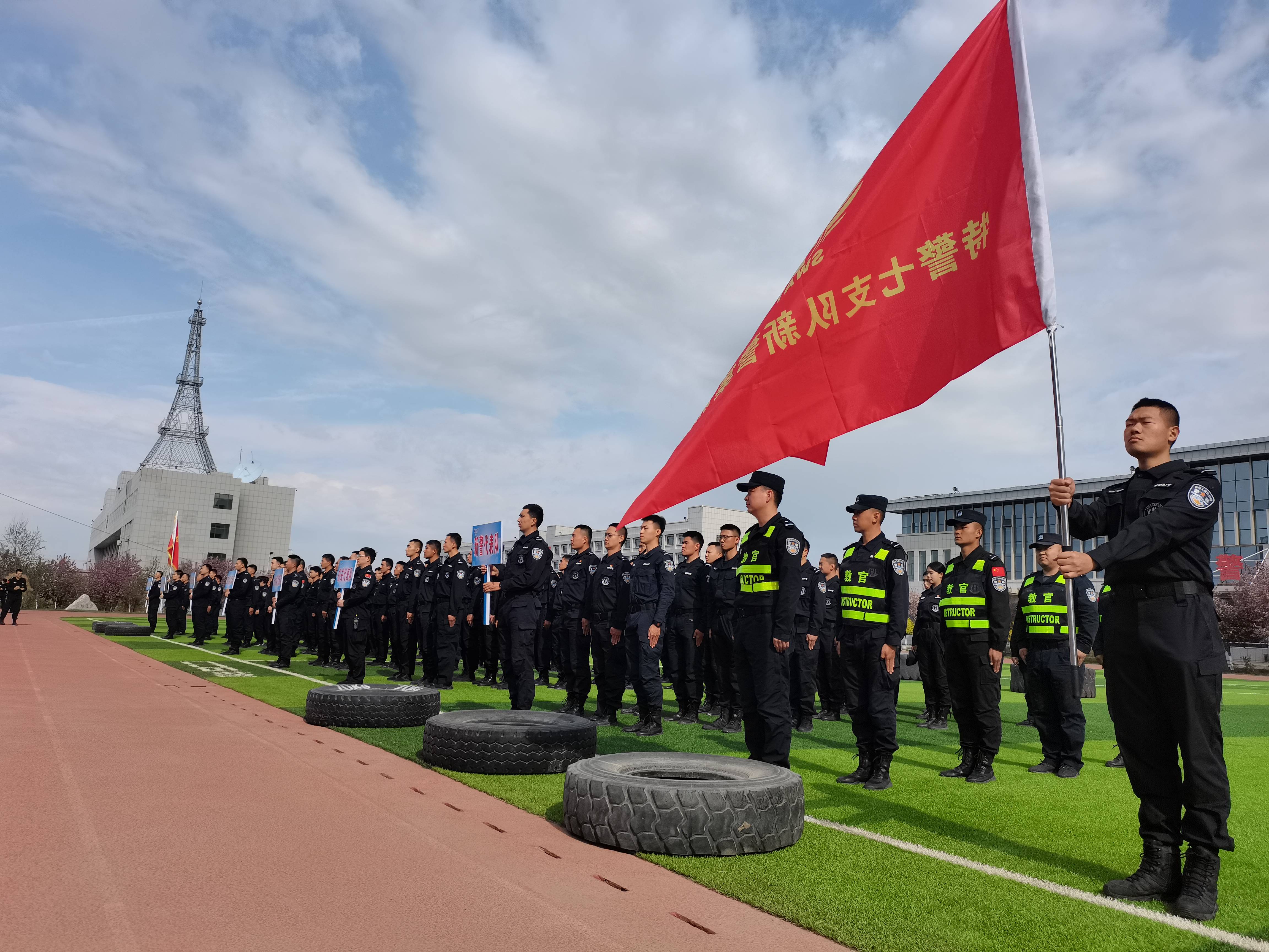 新疆特警总队政委图片