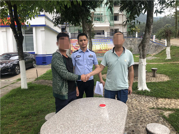 “五一”我在岗 平安“警”相随 (图8)
