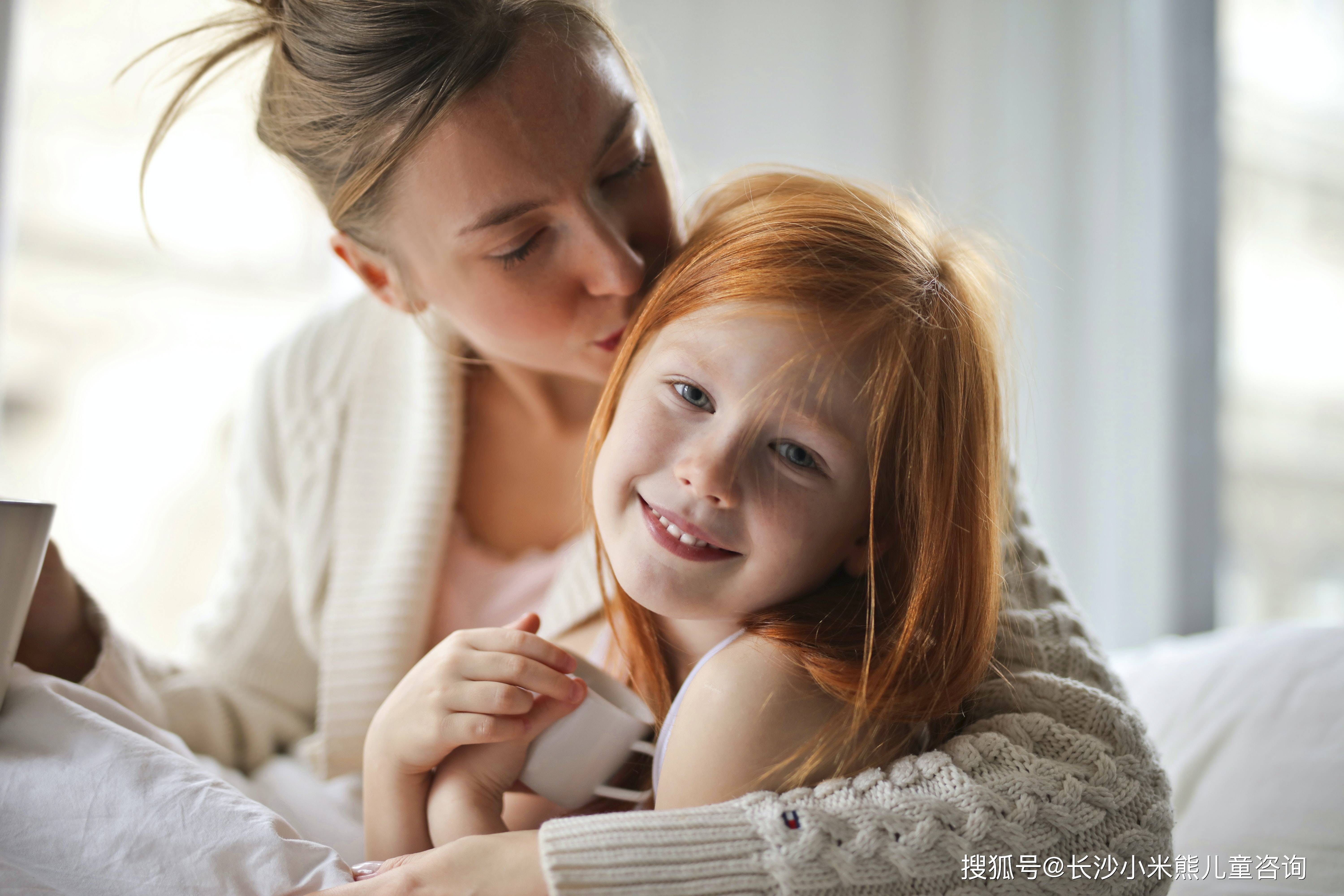 5歲前乳房發育,男孩9歲前睪丸體積.性早熟早期潛伏症狀:1,女童7.