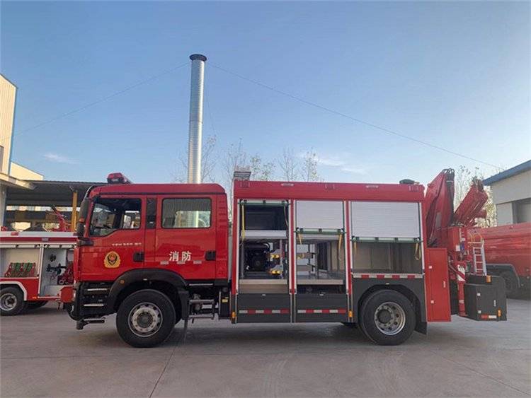 抢险救援消防车厂家_重汽汕德卡消防车价格参数