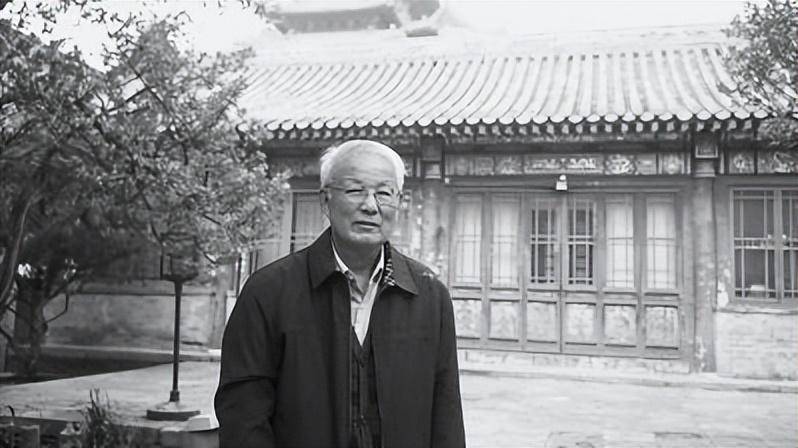 著名考古学家杜廼松逝世，曾将“马踏飞燕”定为国宝级器物