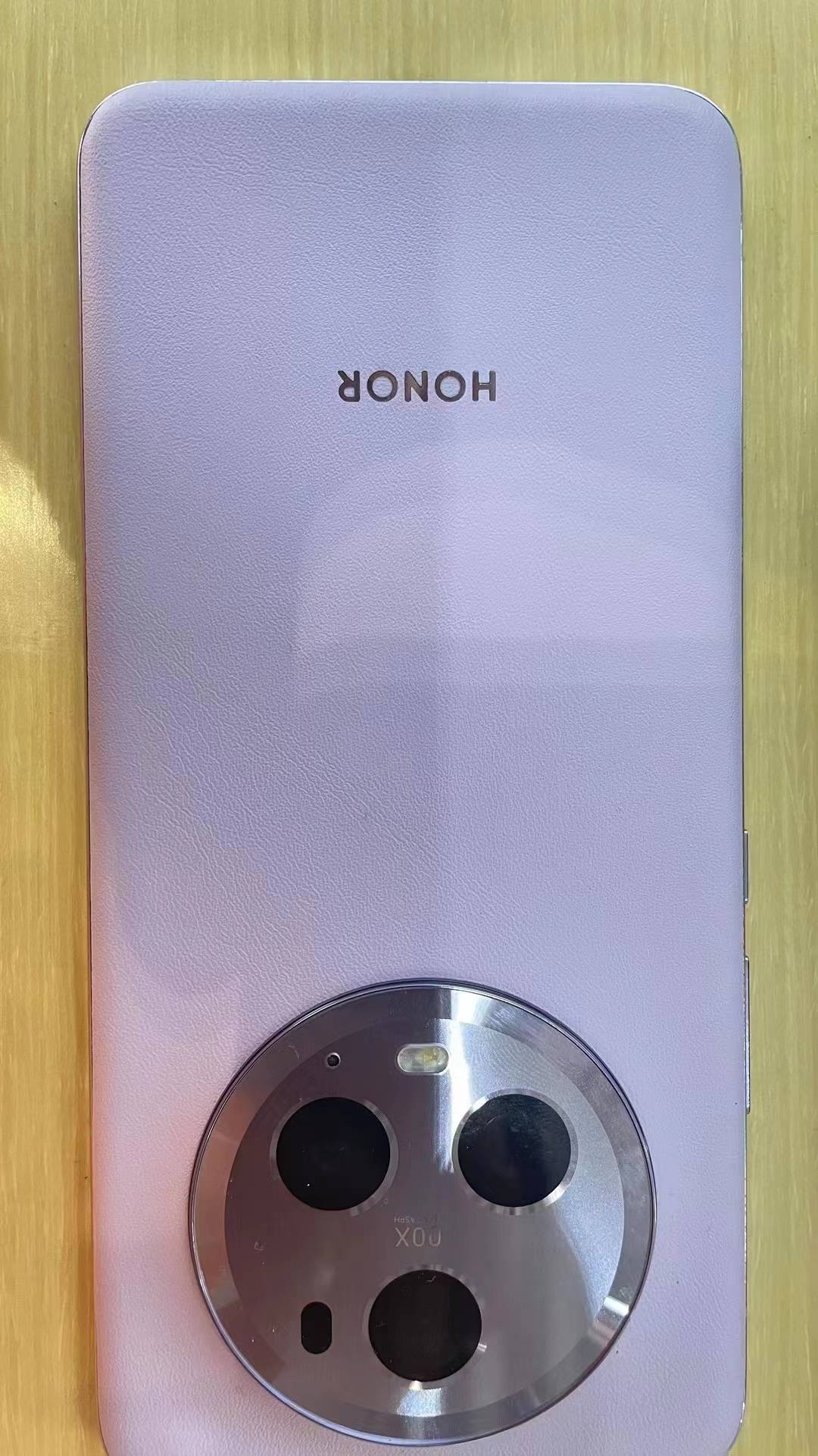 手机后盖玻纤板真空热压机技术