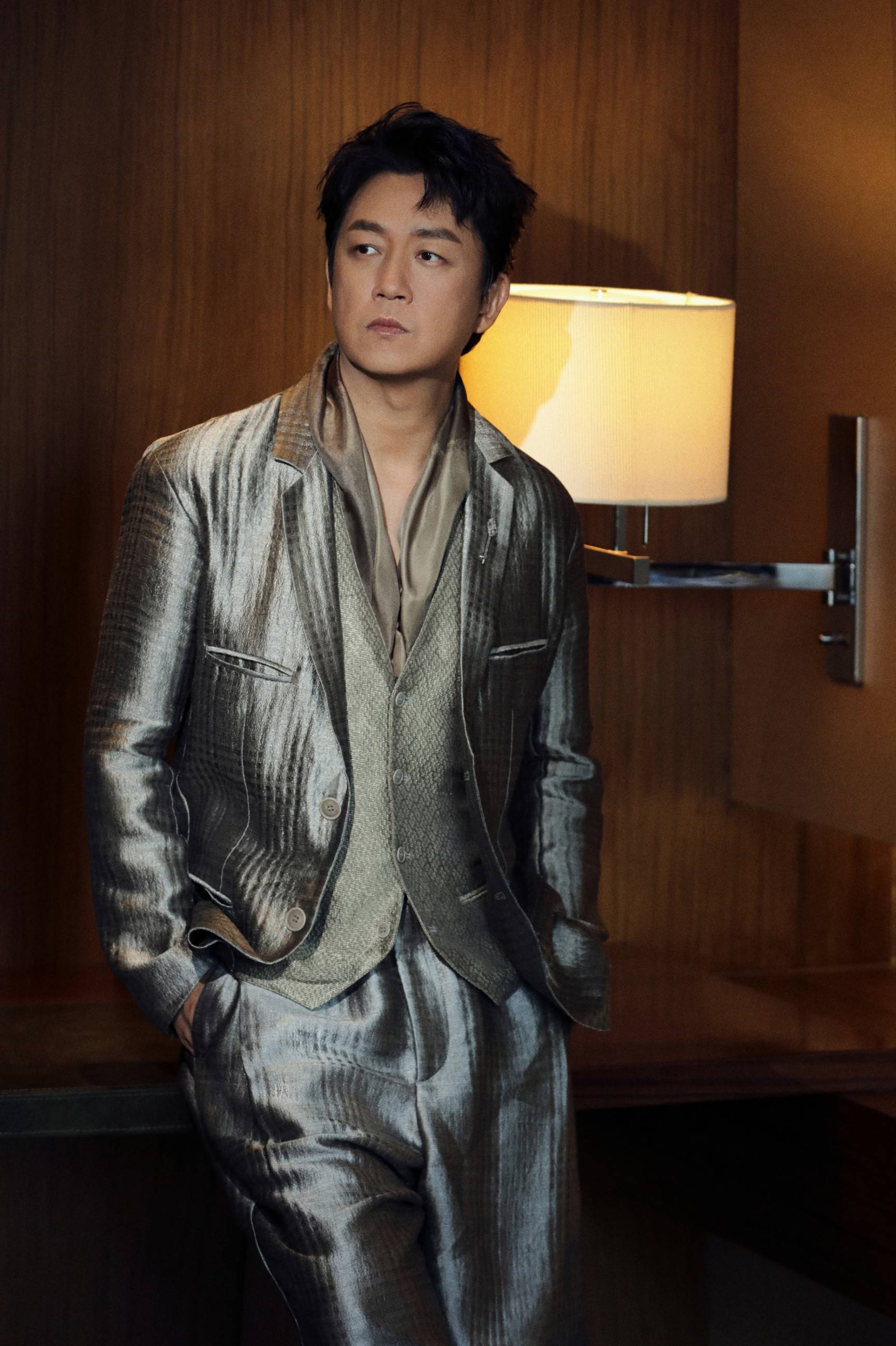 潘粤明亮相gq creative灵感派对 张驰雅致体验非凡异世界_背景_格调