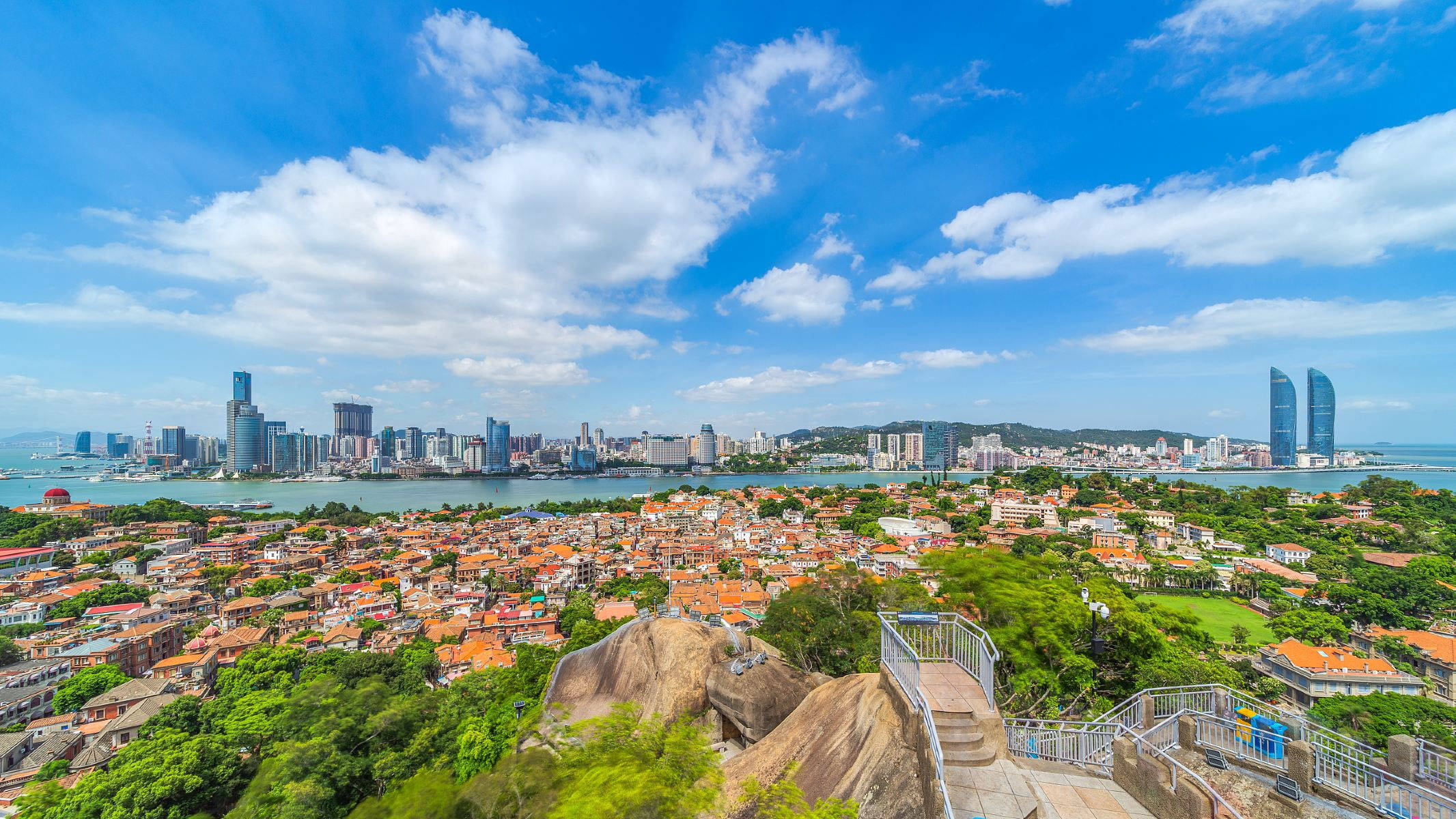 厦门鼓浪屿,一座让你流连忘返的音乐之岛_码头_日光岩_三丘田