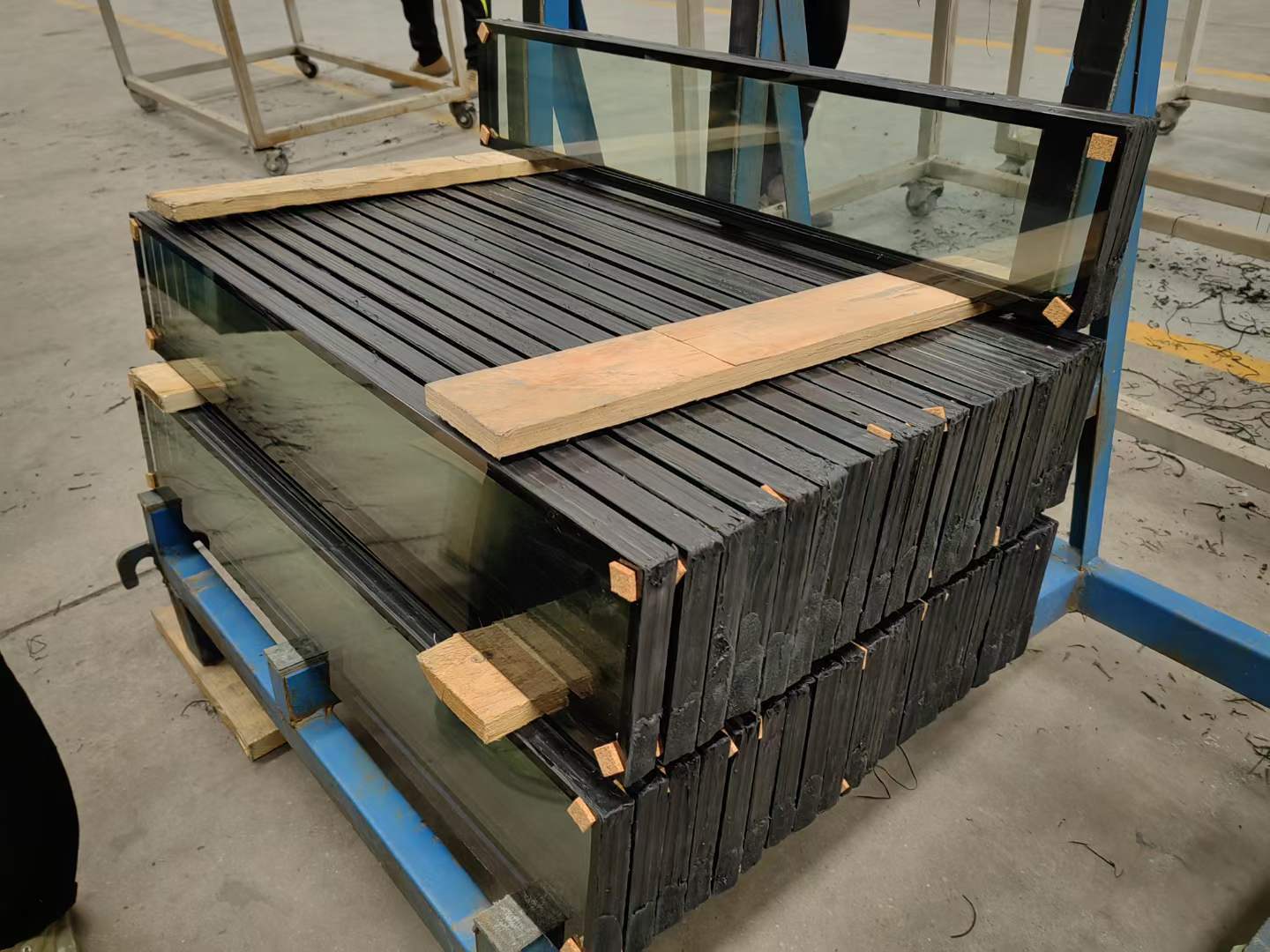 2小时防火玻璃,高性能特种防火玻璃_隔热_隔离_复合