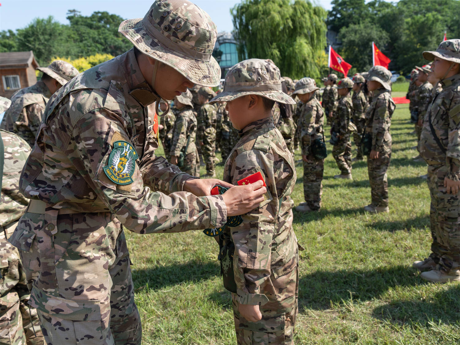"展翊教育暑期国防教育青少年特种兵训练营"开营_全民国防_山东_发展