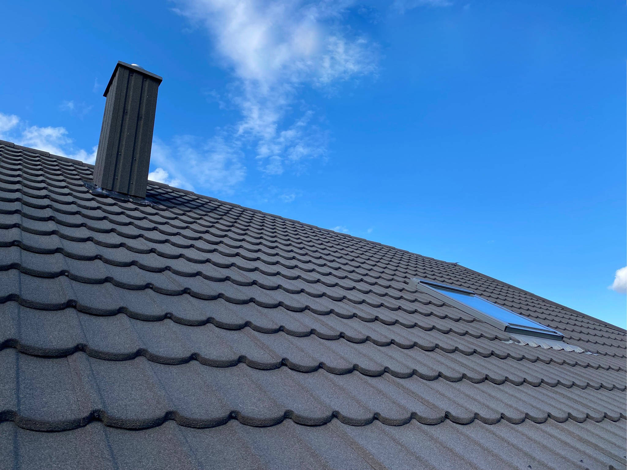 为什么相对于水泥瓦大家都喜欢彩石金属瓦了_应用_材料_建筑