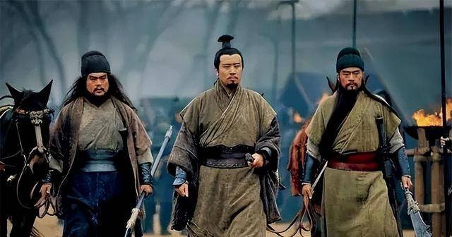 蜀亡后,张飞一家无人敢动,关羽却满门被杀?背后是何缘由?