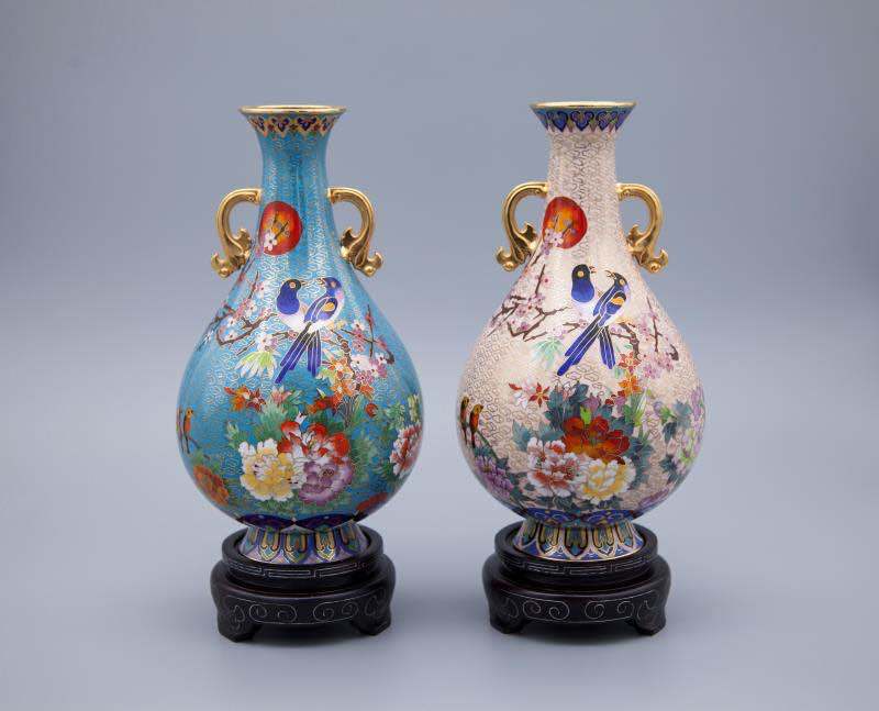 霍铁辉大师 国礼景泰蓝喜上眉梢对瓶,献礼故宫600周年