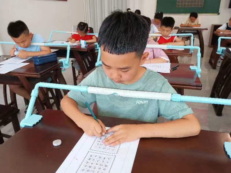 练中国书法，承传统文化 (图6)