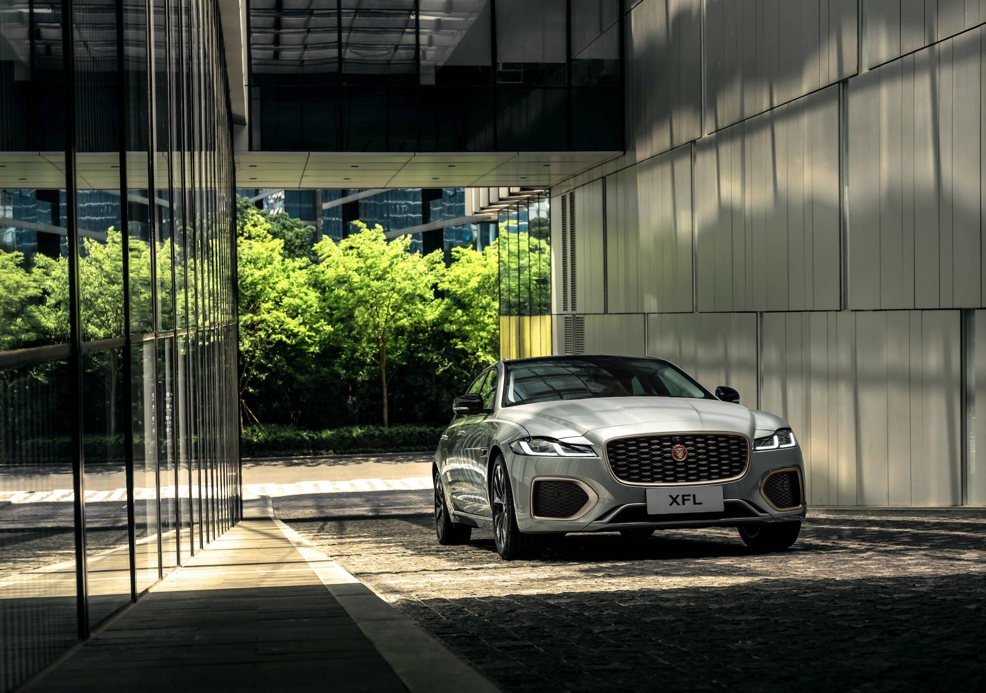 奢侈品媒体|捷豹xfl:一个夏日的哲学探索|奢华奢侈媒体_搜狐汽车_搜狐