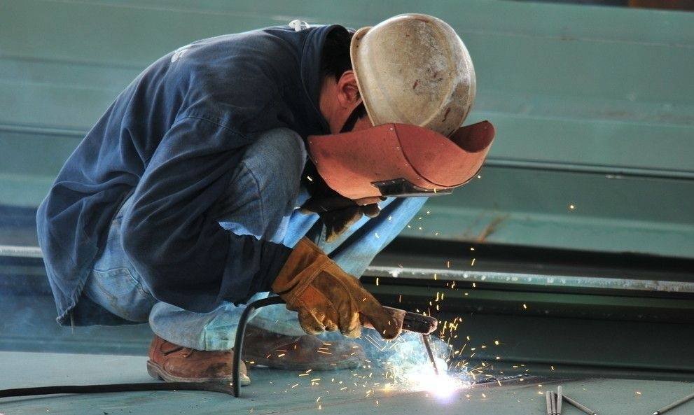 电焊工证书在哪报名？证书含金量高吗？证书报考流程有啥？多久出证？有什么用